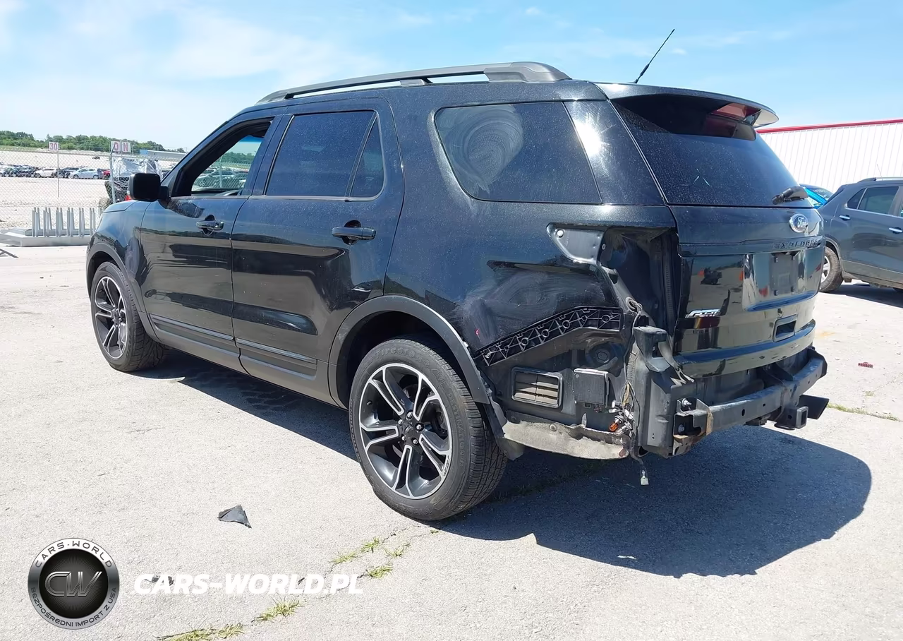 2015 Ford Explorer Sport VIN:1FM5K8GT7FGA75062 - 3