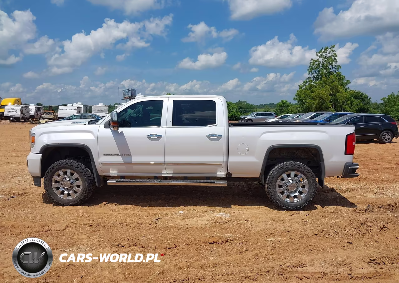 2018 GMC Sierra 2500Hd Denali VIN:1GT12UEY5JF246982 - 14