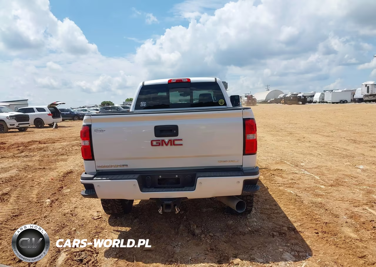 2018 GMC Sierra 2500Hd Denali VIN:1GT12UEY5JF246982 - 16