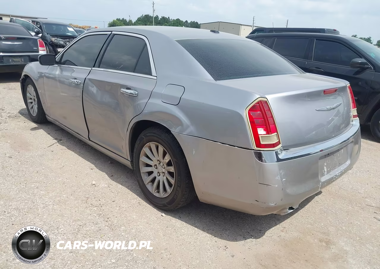 2013 Chrysler 300 Motown VIN:2C3CCAAGXDH626361 - 3