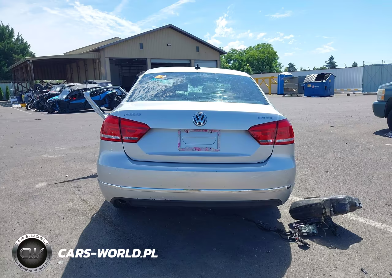 2012 Volkswagen Passat 2.0L Tdi Sel Premium VIN:1VWCN7A37CC010380 - 16