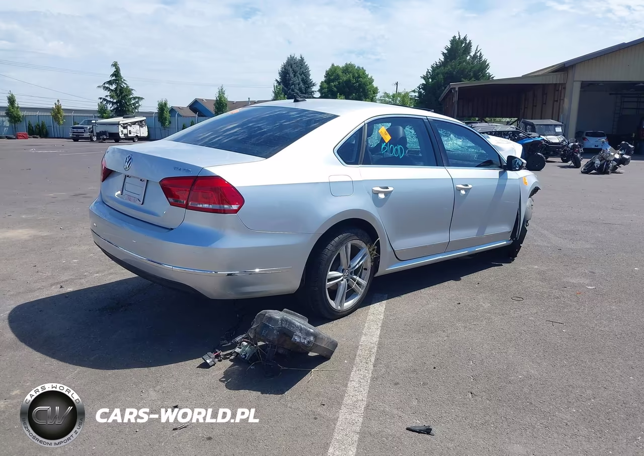 2012 Volkswagen Passat 2.0L Tdi Sel Premium VIN:1VWCN7A37CC010380 - 4