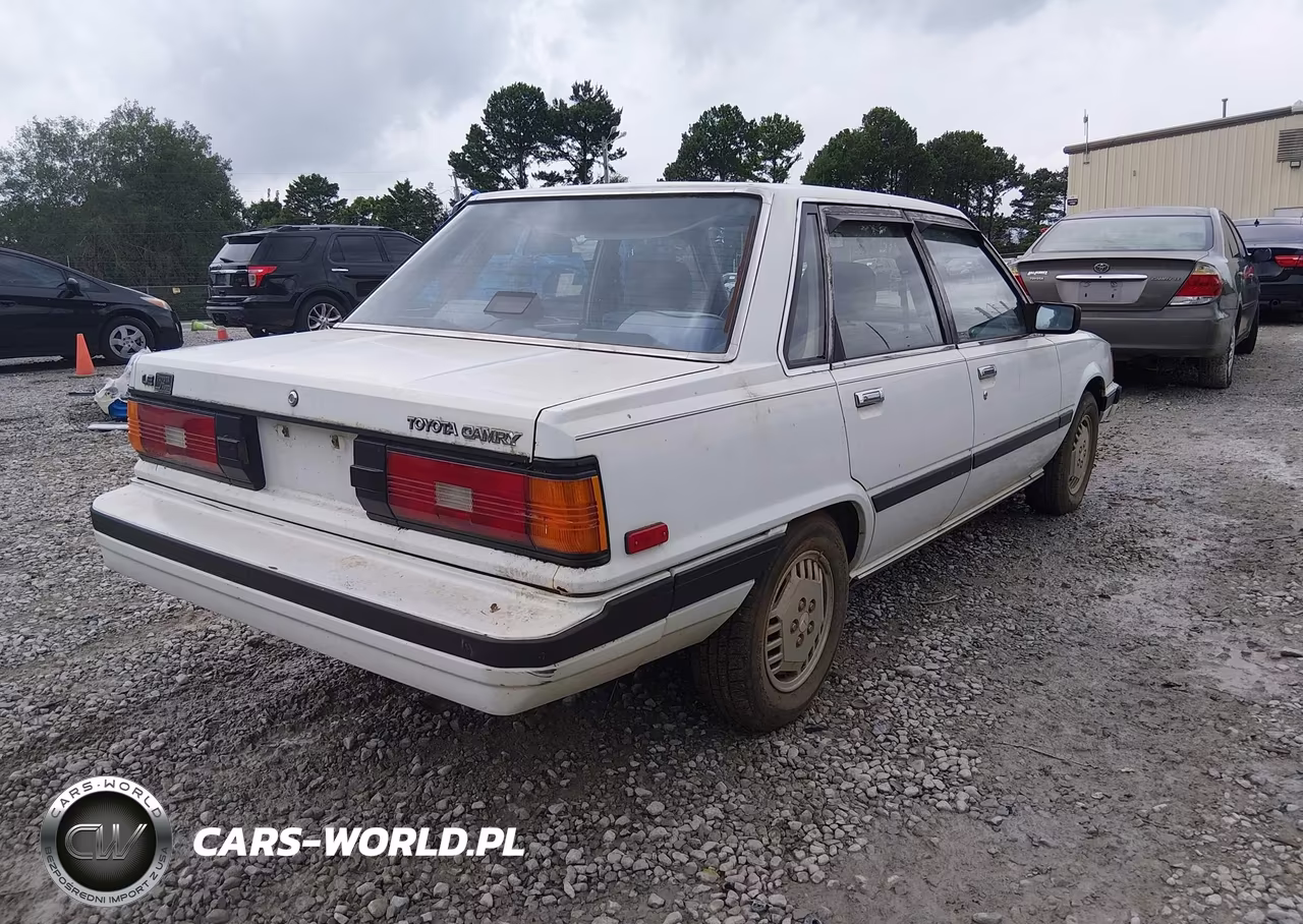 1983 Toyota Camry Le VIN:JT2SV16E1D0018721 - 4