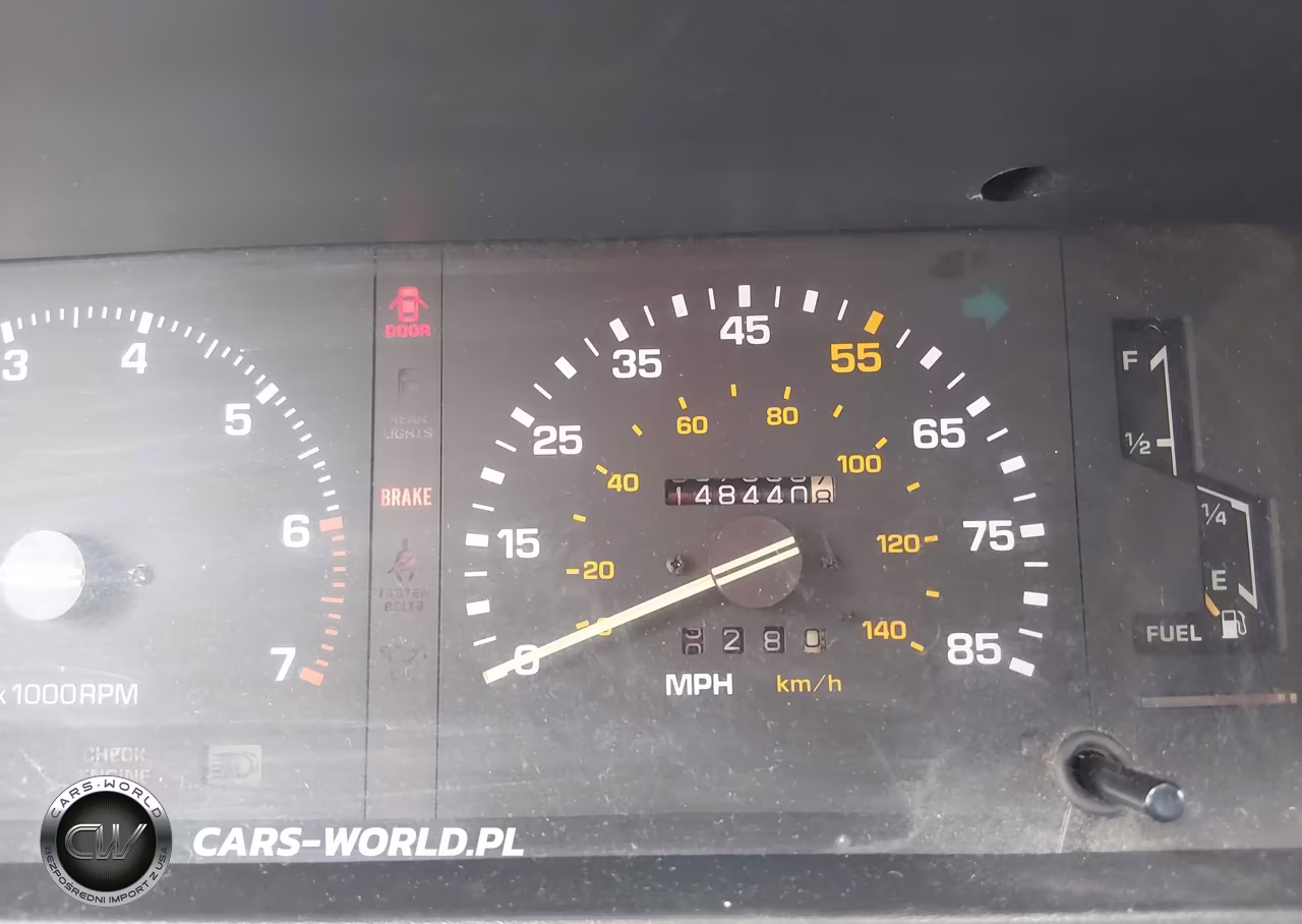 1983 Toyota Camry Le VIN:JT2SV16E1D0018721 - 7