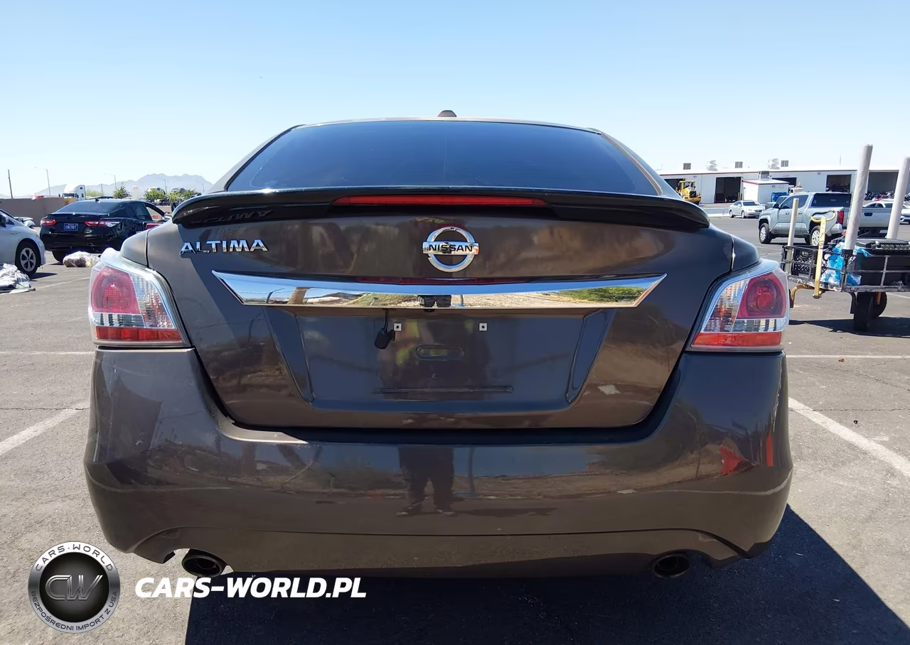 2015 Nissan Altima 2.5 S VIN:1N4AL3AP9FN880044 - 16