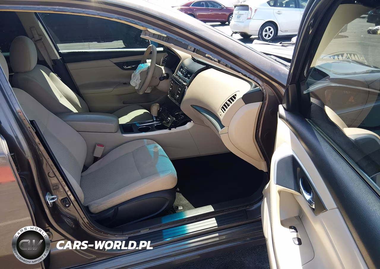 2015 Nissan Altima 2.5 S VIN:1N4AL3AP9FN880044 - 5
