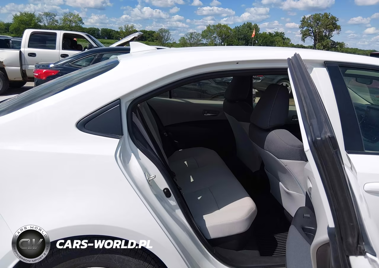2021 Toyota Corolla Hybrid Le VIN:JTDEAMDE3MJ022042 - 8