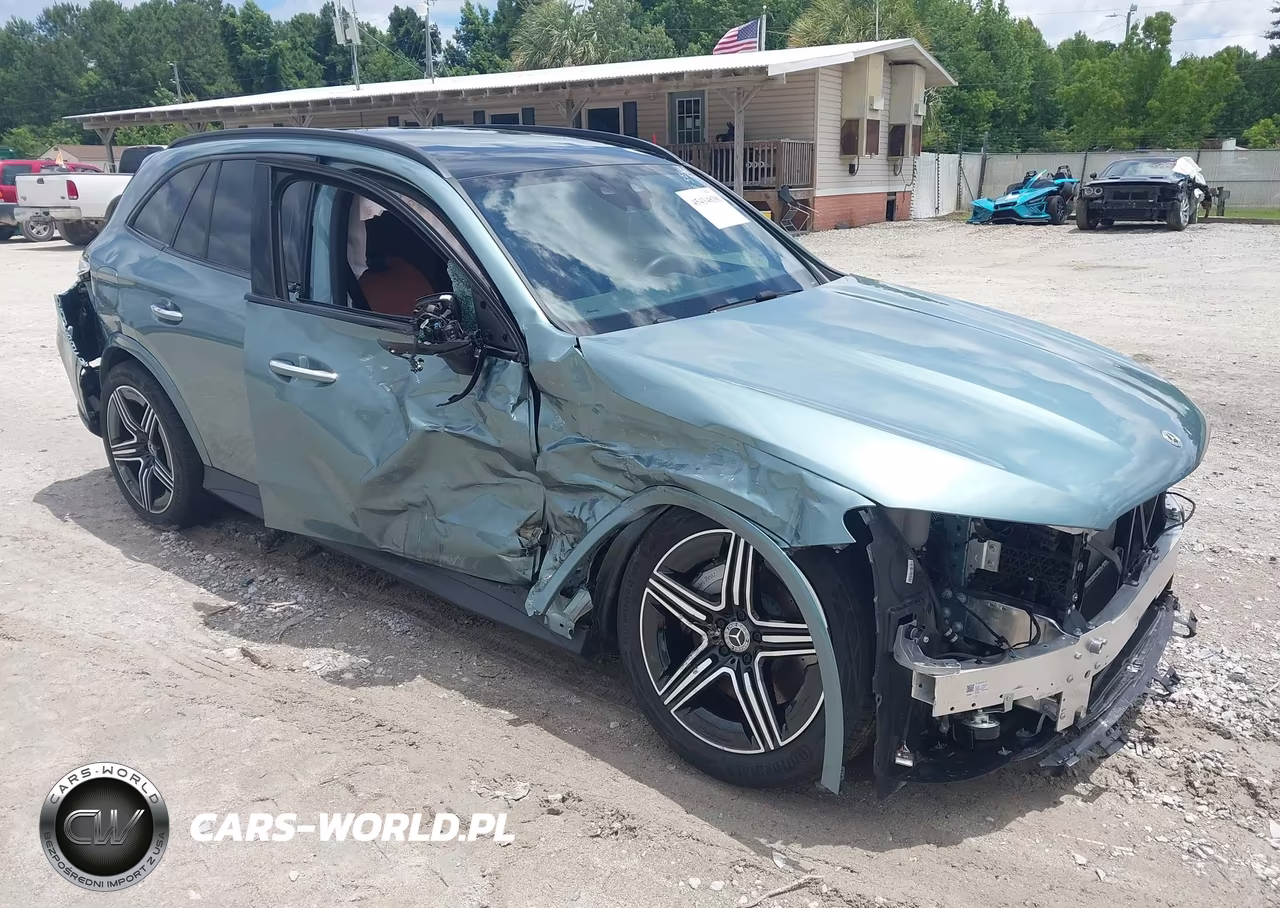 2026 Mercedes-Benz Glc 300 Suv – zdjęcie 1 z 17