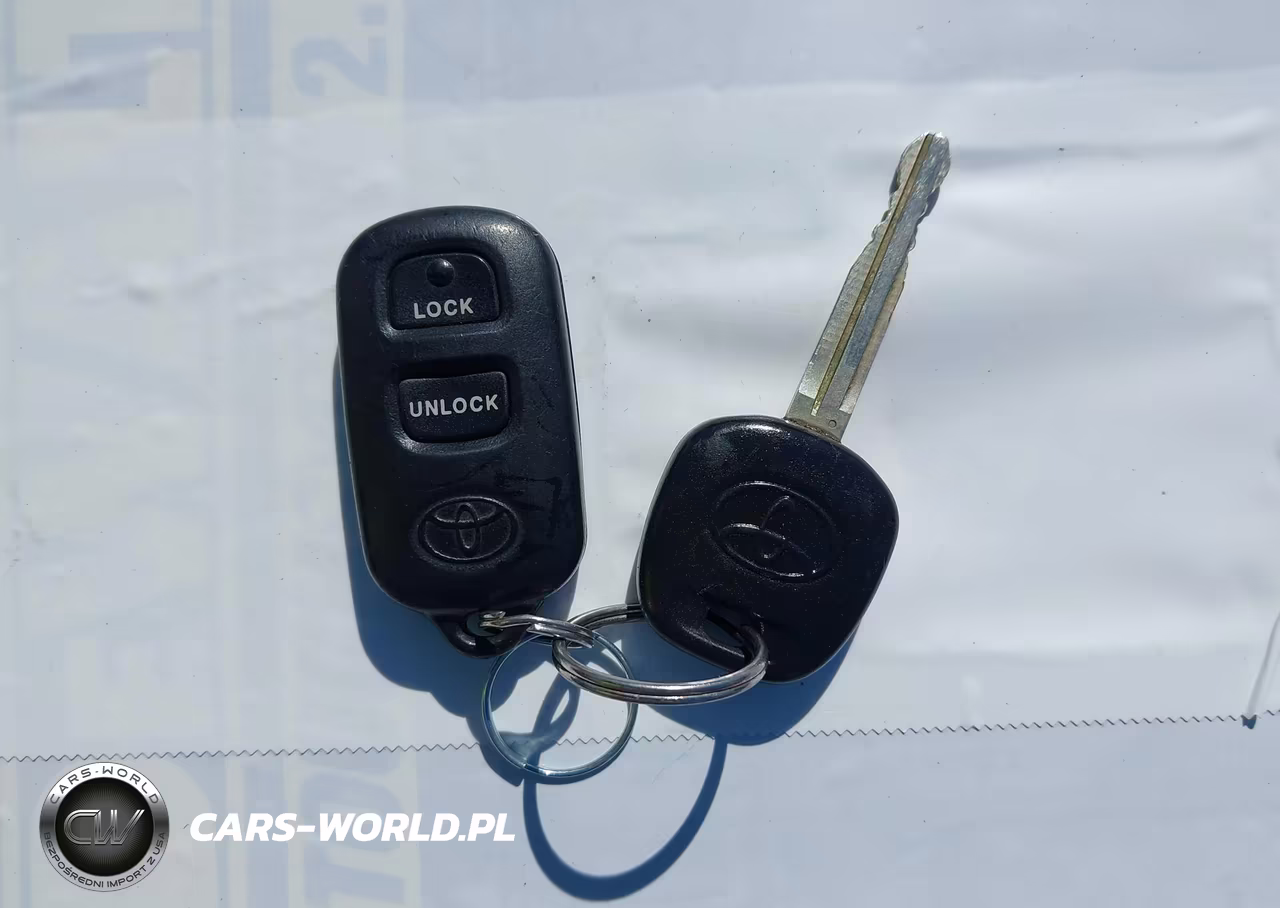 2005 Toyota Corolla Le VIN:1NXBR32E15Z390501 - 11