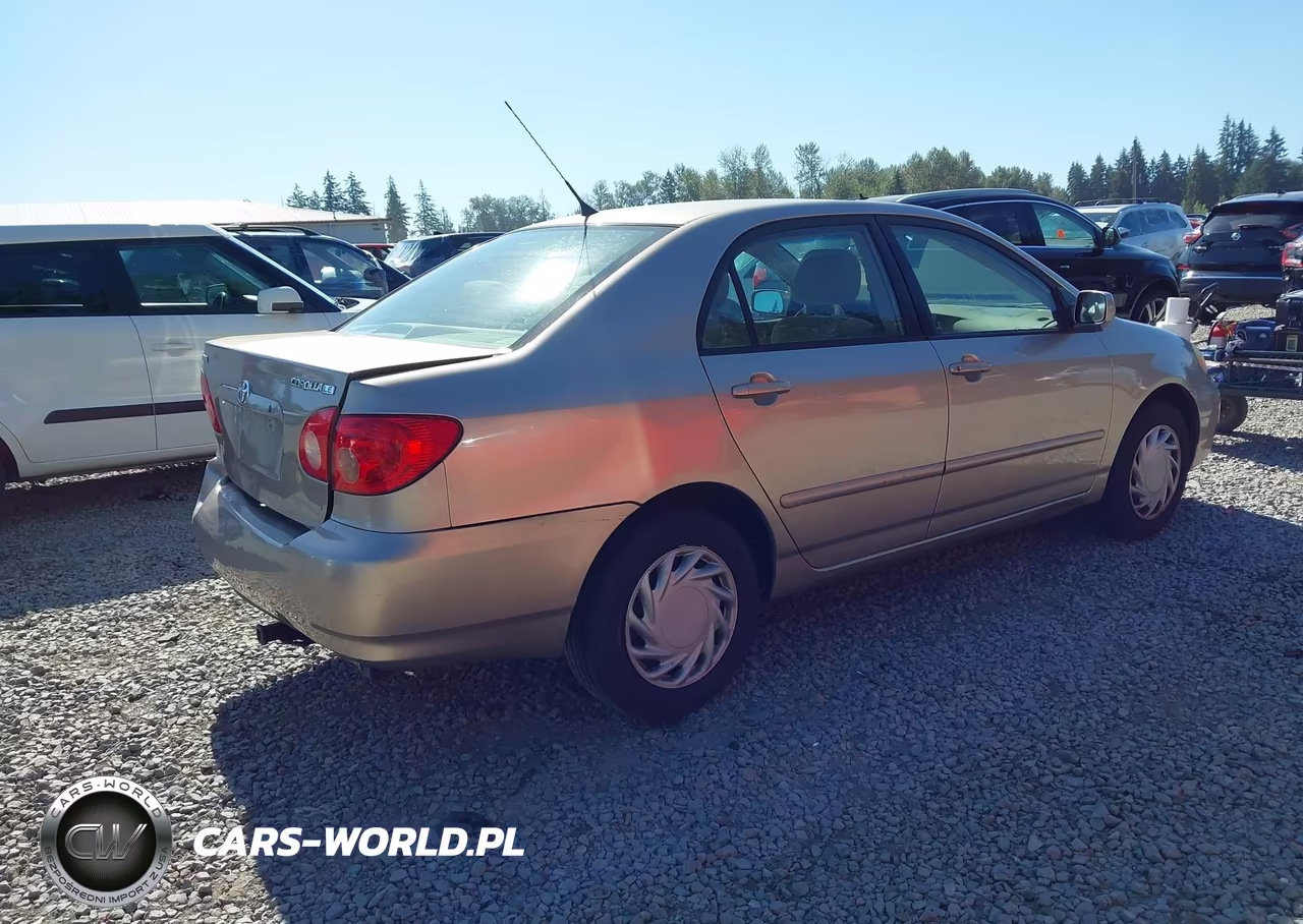 2005 Toyota Corolla Le VIN:1NXBR32E15Z390501 - 4