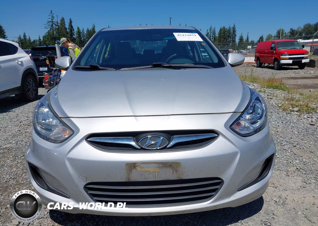 2013 Hyundai Accent Gls VIN:KMHCT4AE9DU305996 - 13