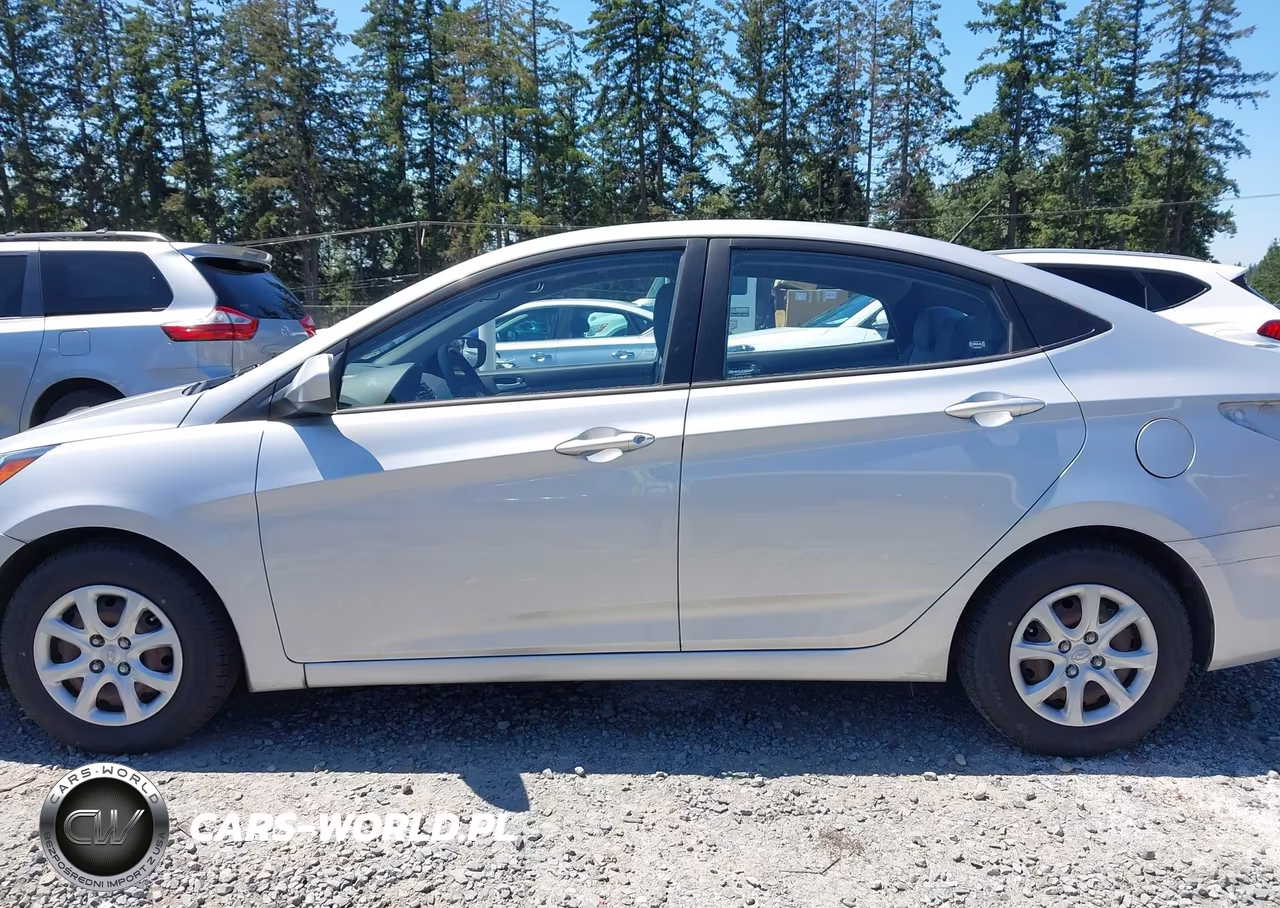 2013 Hyundai Accent Gls VIN:KMHCT4AE9DU305996 - 15
