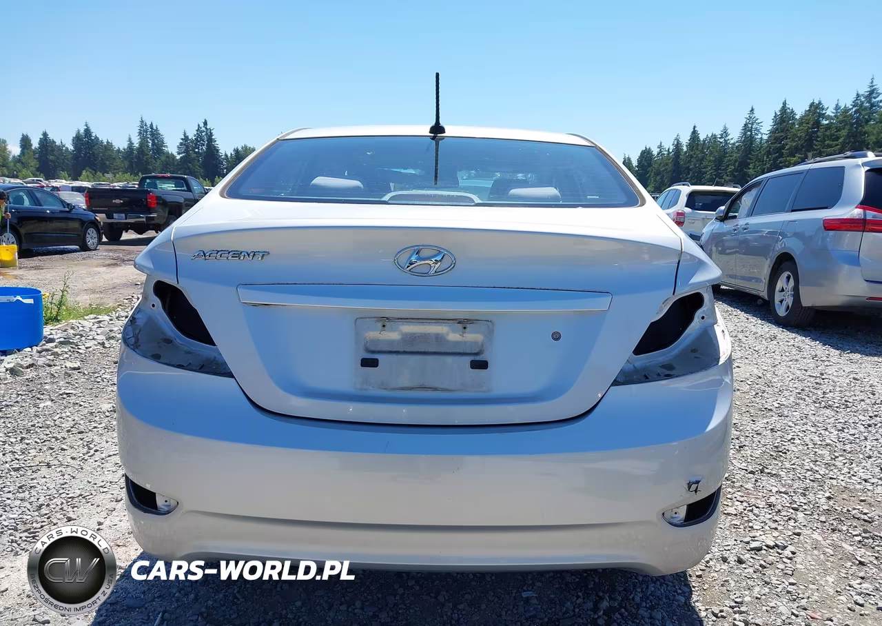 2013 Hyundai Accent Gls VIN:KMHCT4AE9DU305996 - 6