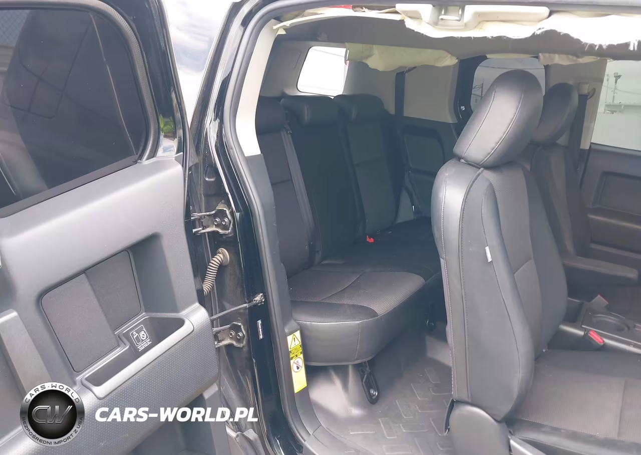 2010 Toyota Fj Cruiser VIN:JTEBU4BF3AK079798 - 8