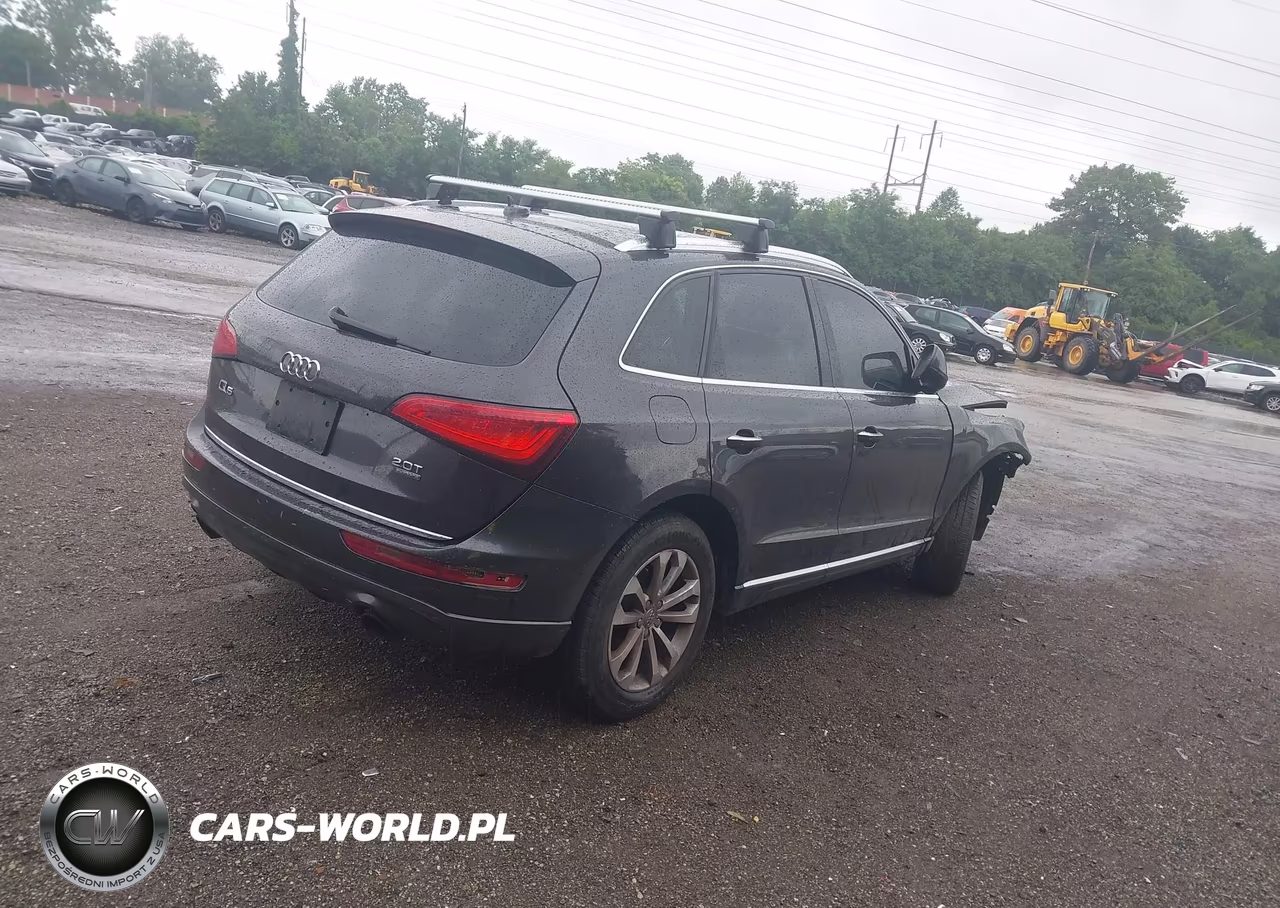 2015 Audi Q5 2.0T Premium VIN:WA1LFAFP1FA101826 - 4
