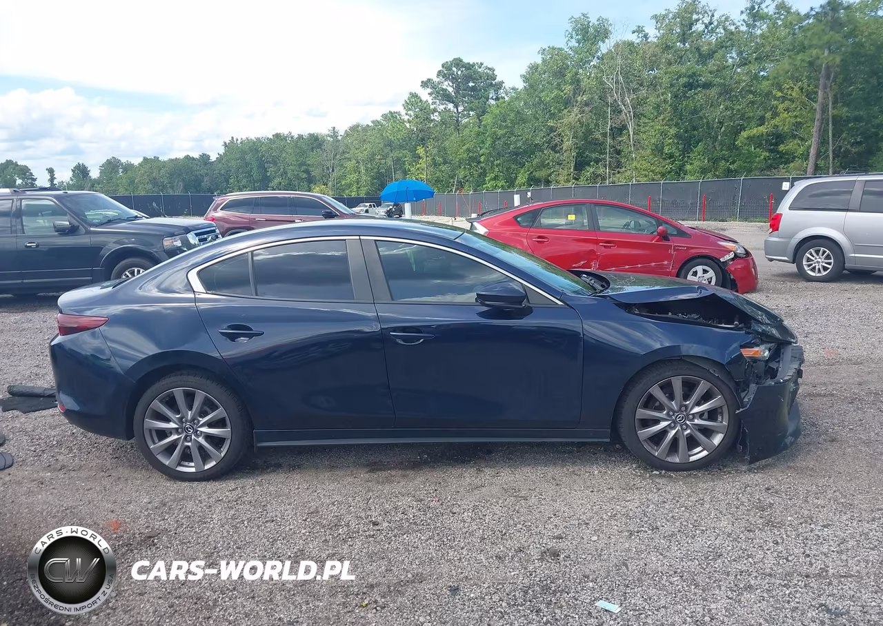 2020 Mazda Mazda3 Select Package VIN:JM1BPACL9L1166435 - 13