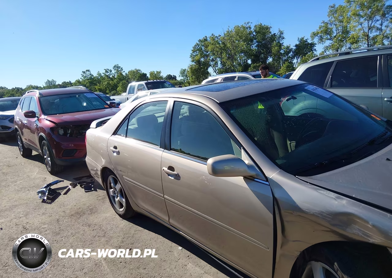 2002 Toyota Camry Se VIN:4T1BF32K42U015566 - 13