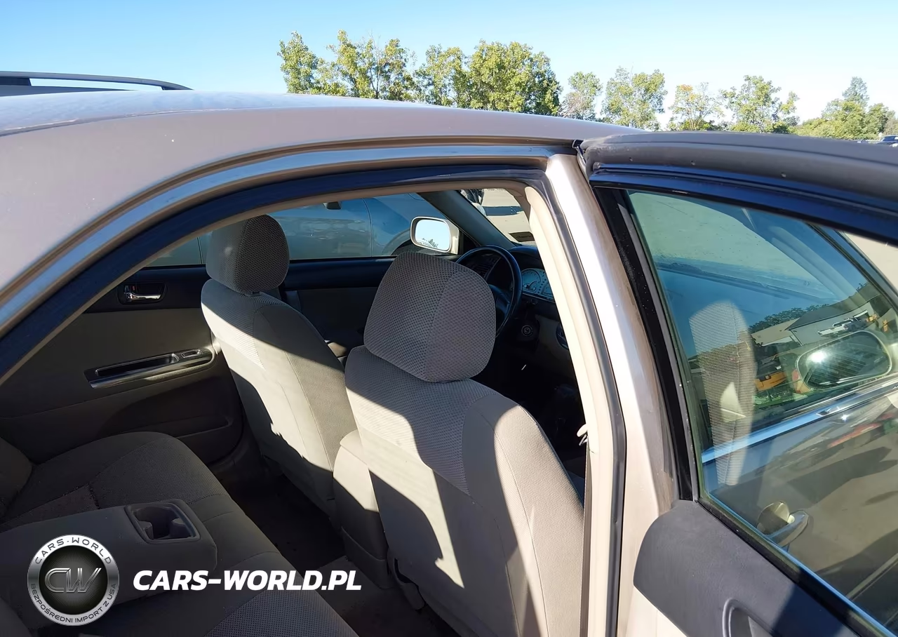 2002 Toyota Camry Se VIN:4T1BF32K42U015566 - 8