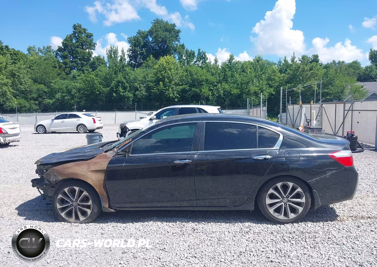 2015 Honda Accord Sport VIN:1HGCR2F56FA094150 - 14
