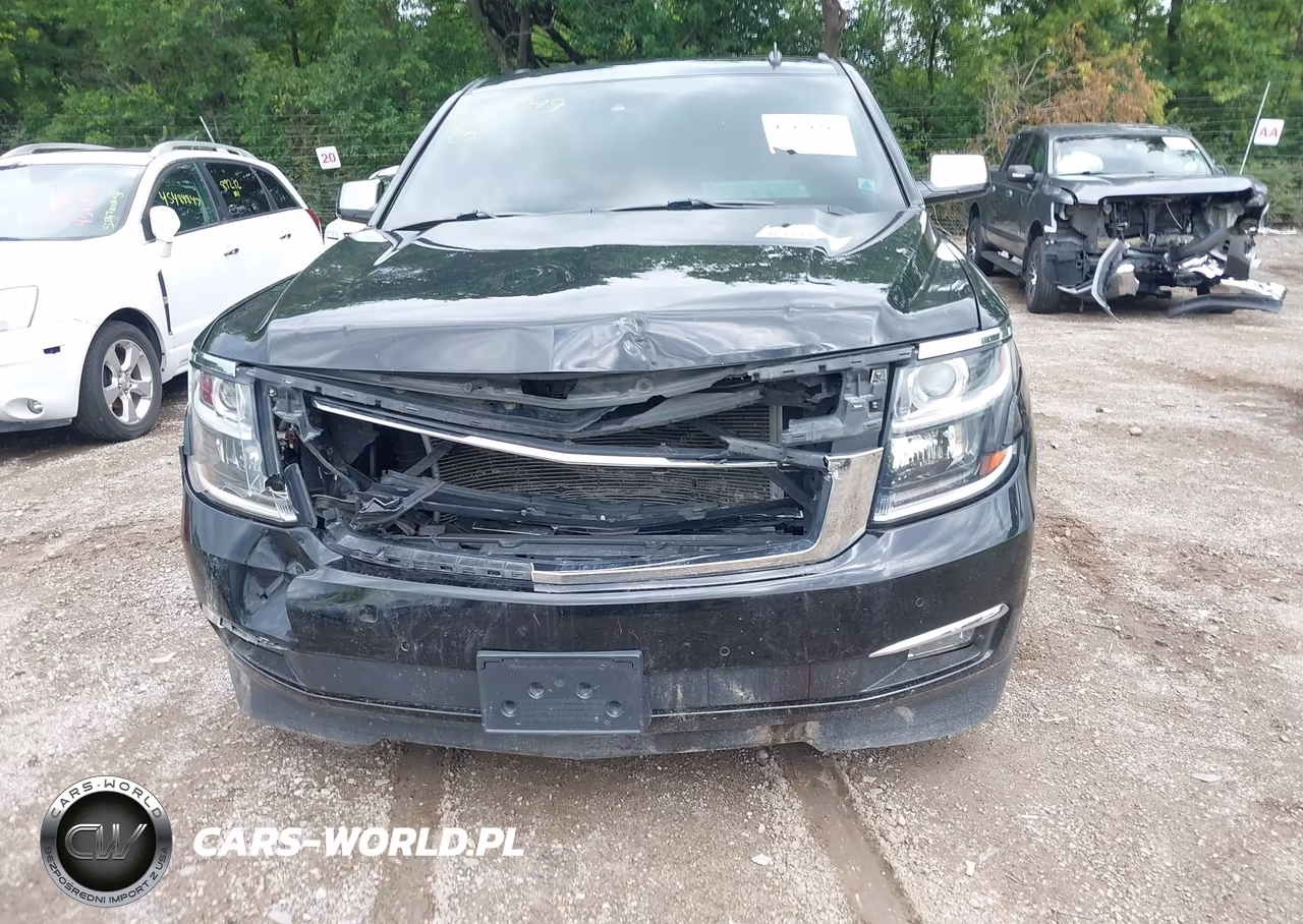 2015 Chevrolet Tahoe Ltz VIN:1GNSKCKC8FR111290 - 12