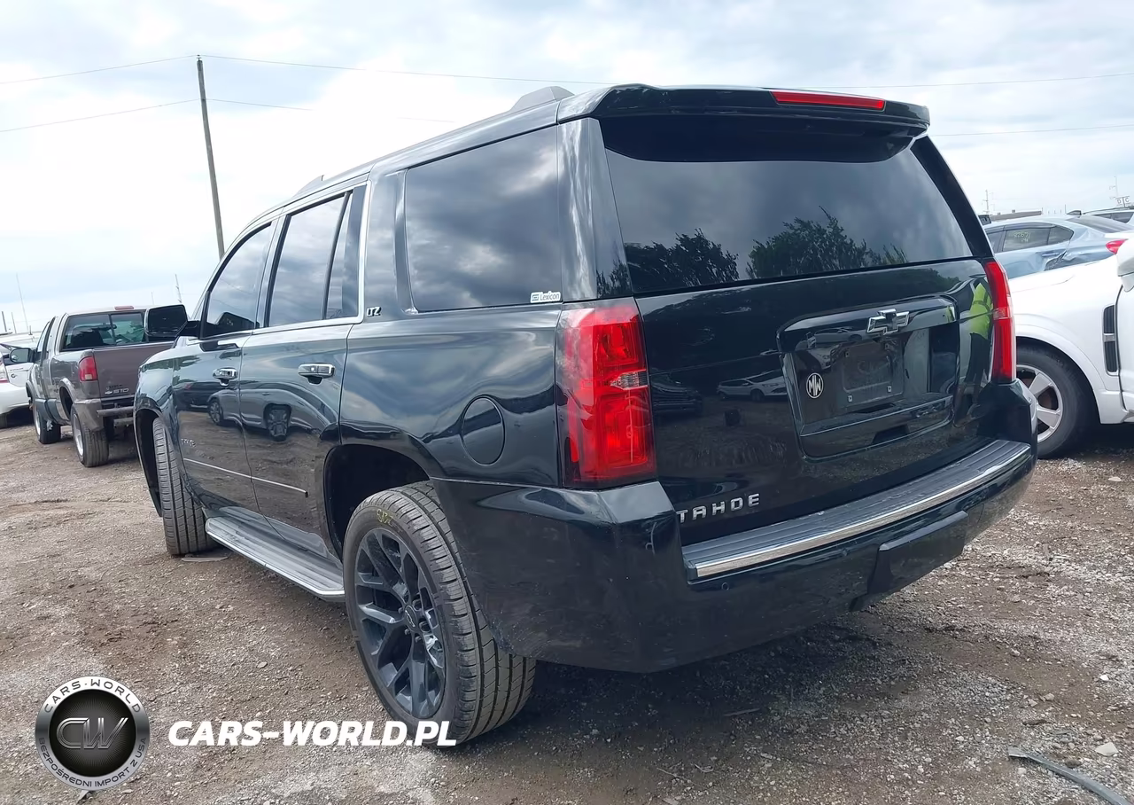 2015 Chevrolet Tahoe Ltz VIN:1GNSKCKC8FR111290 - 3