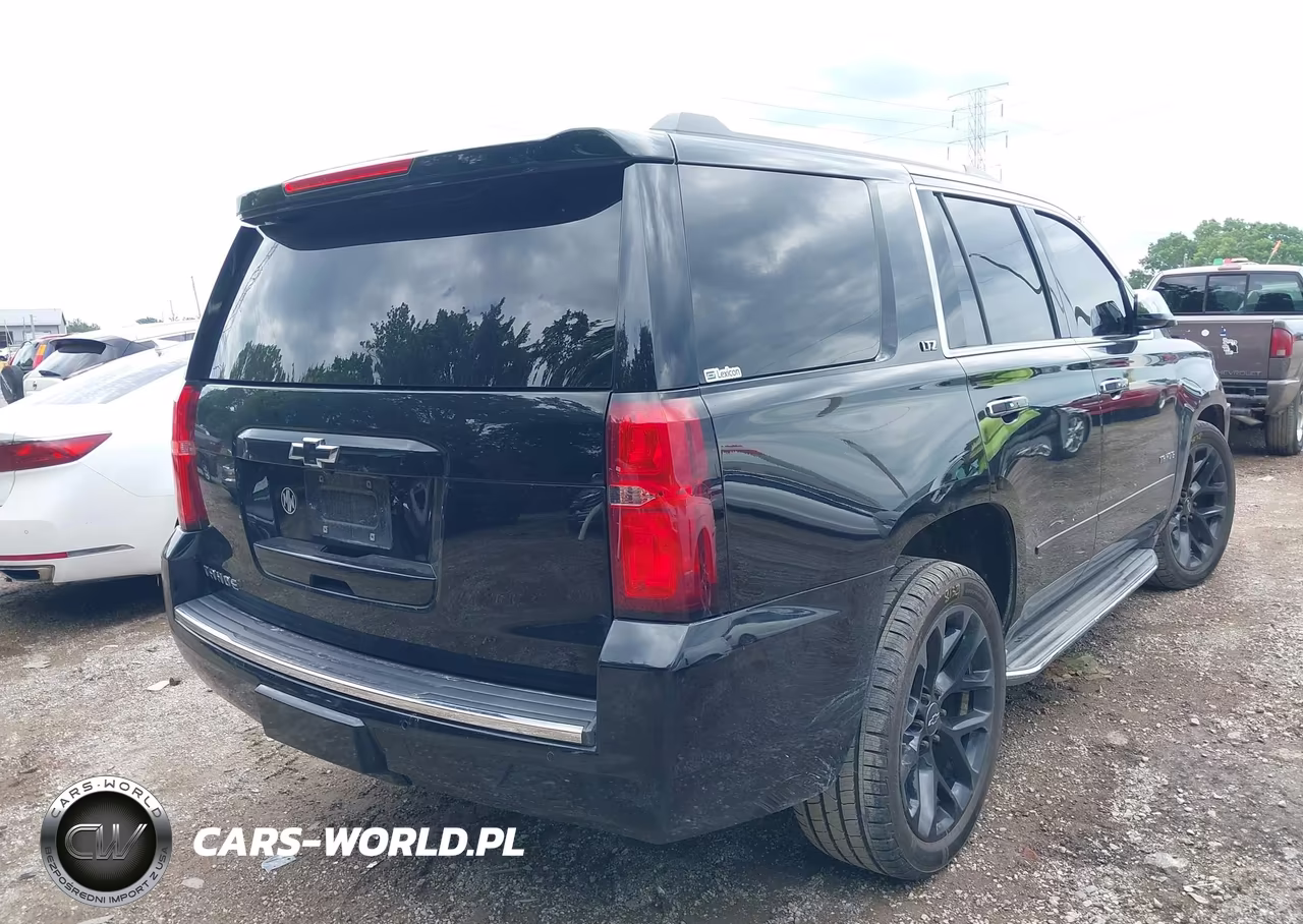 2015 Chevrolet Tahoe Ltz VIN:1GNSKCKC8FR111290 - 4