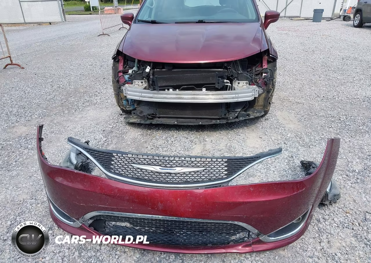 2017 Chrysler Pacifica Touring-L VIN:2C4RC1BGXHR527107 - 12
