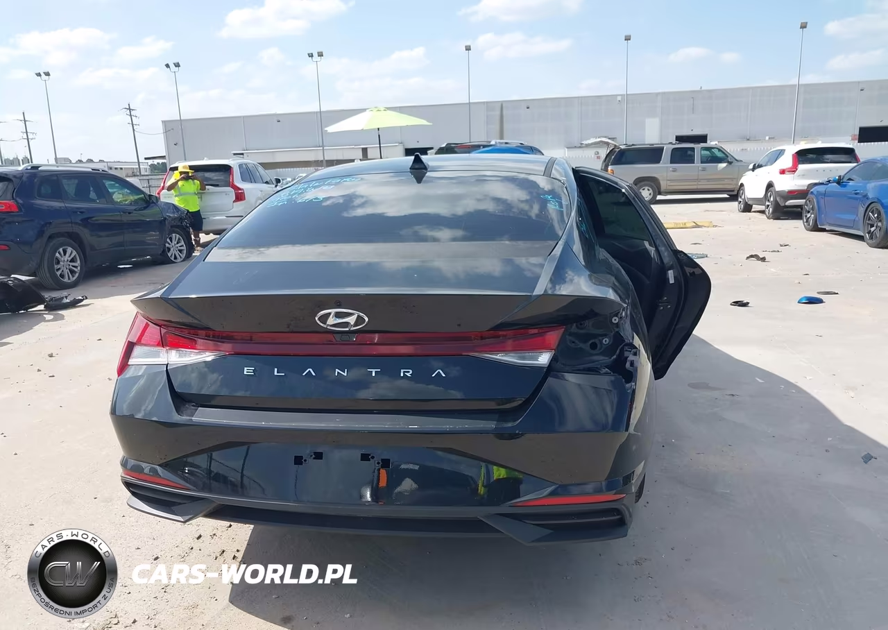 2022 Hyundai Elantra Sel VIN:KMHLM4AG2NU313616 - 17