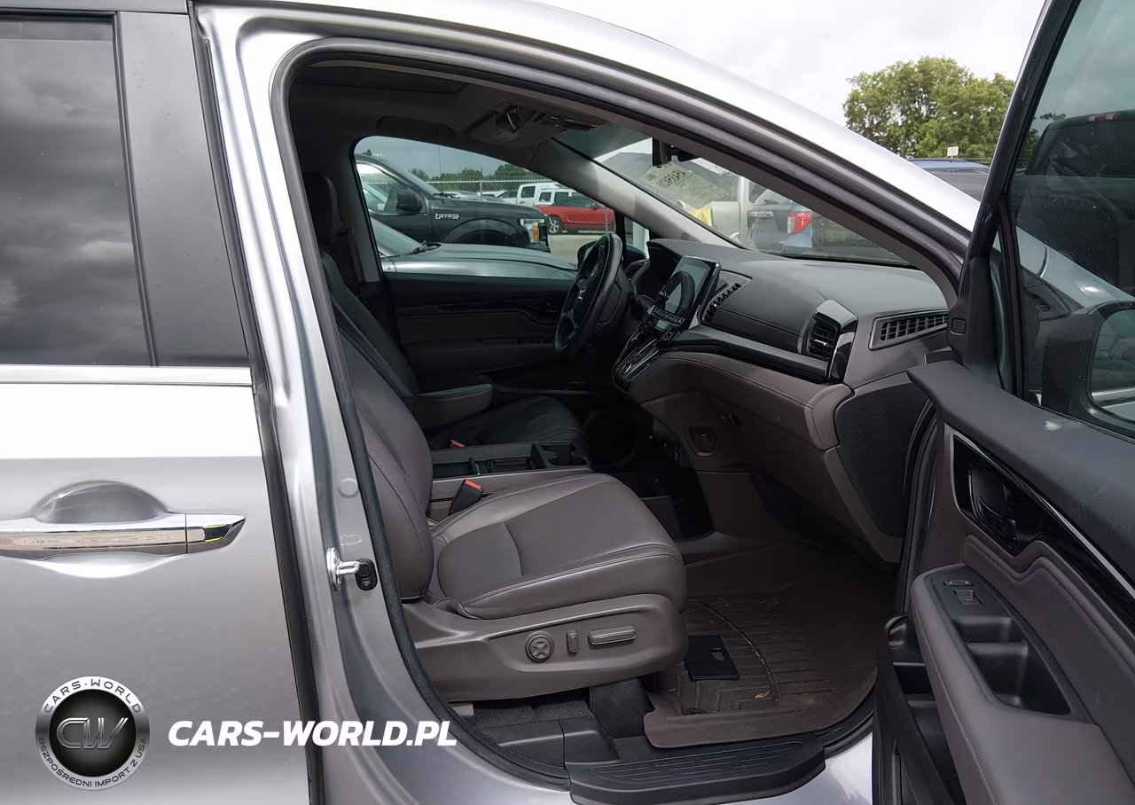 2023 Honda Odyssey Touring VIN:5FNRL6H82PB053130 - 5