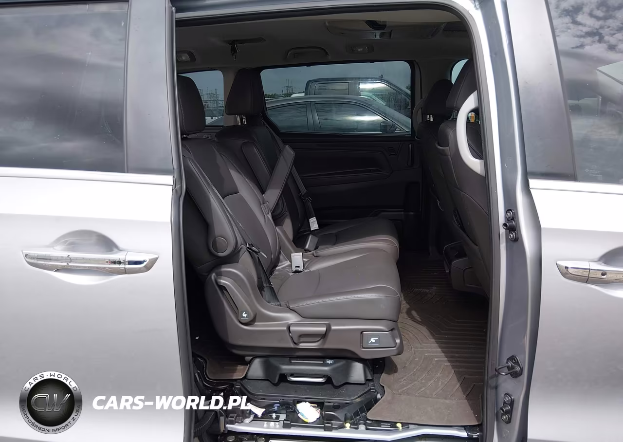 2023 Honda Odyssey Touring VIN:5FNRL6H82PB053130 - 8