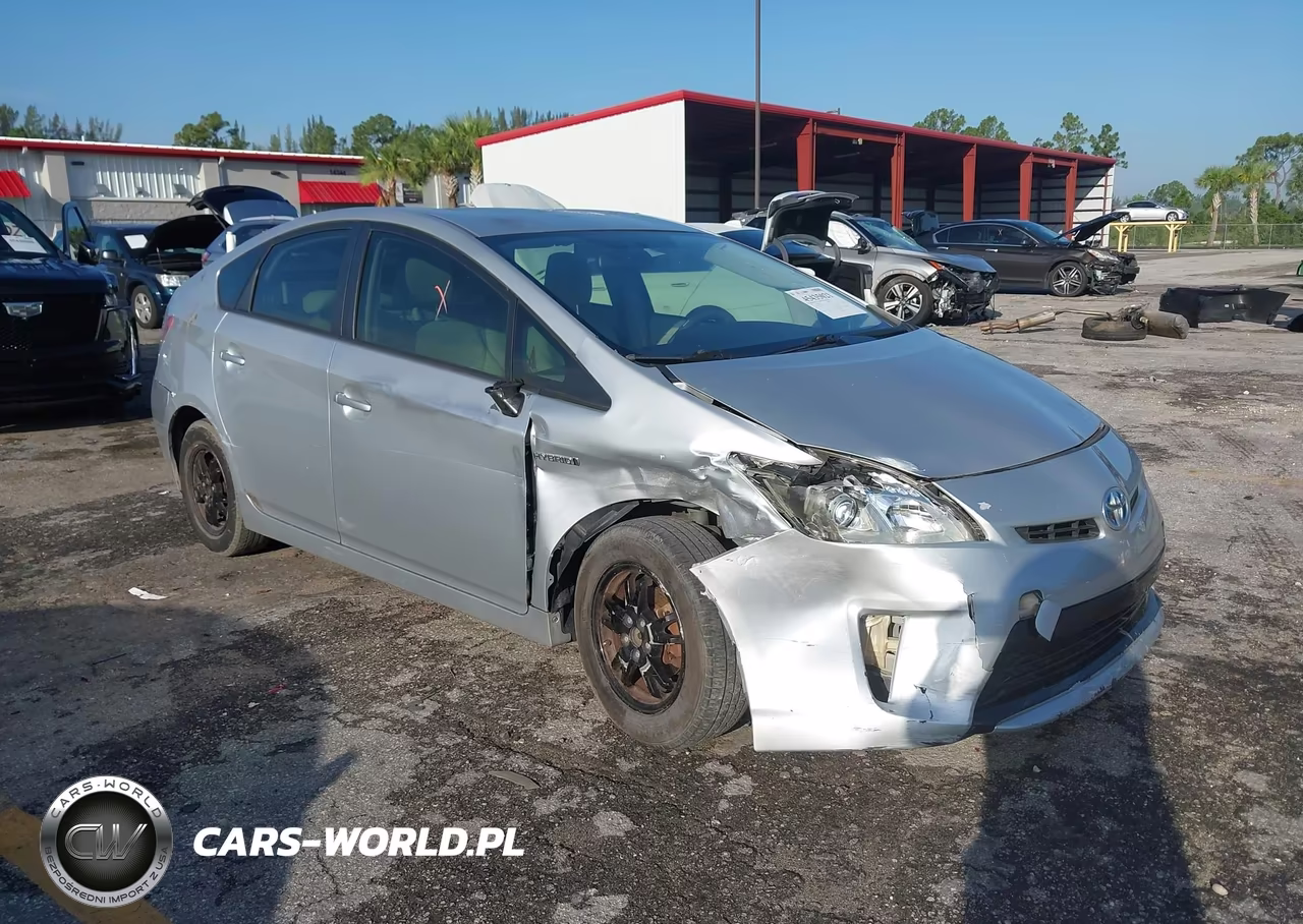 2014 Toyota Prius Two – zdjęcie 1 z 16