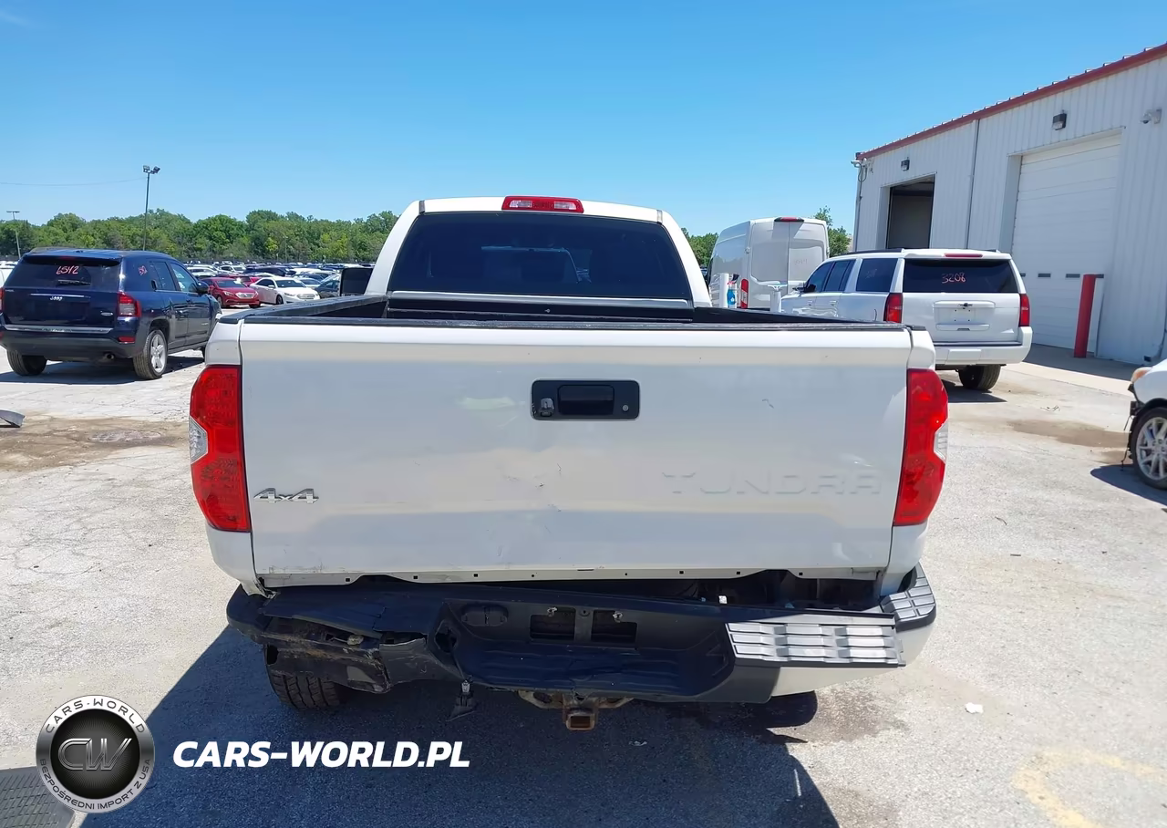 2017 Toyota Tundra Sr 5.7L V8 VIN:5TFCY5F12HX021910 - 17