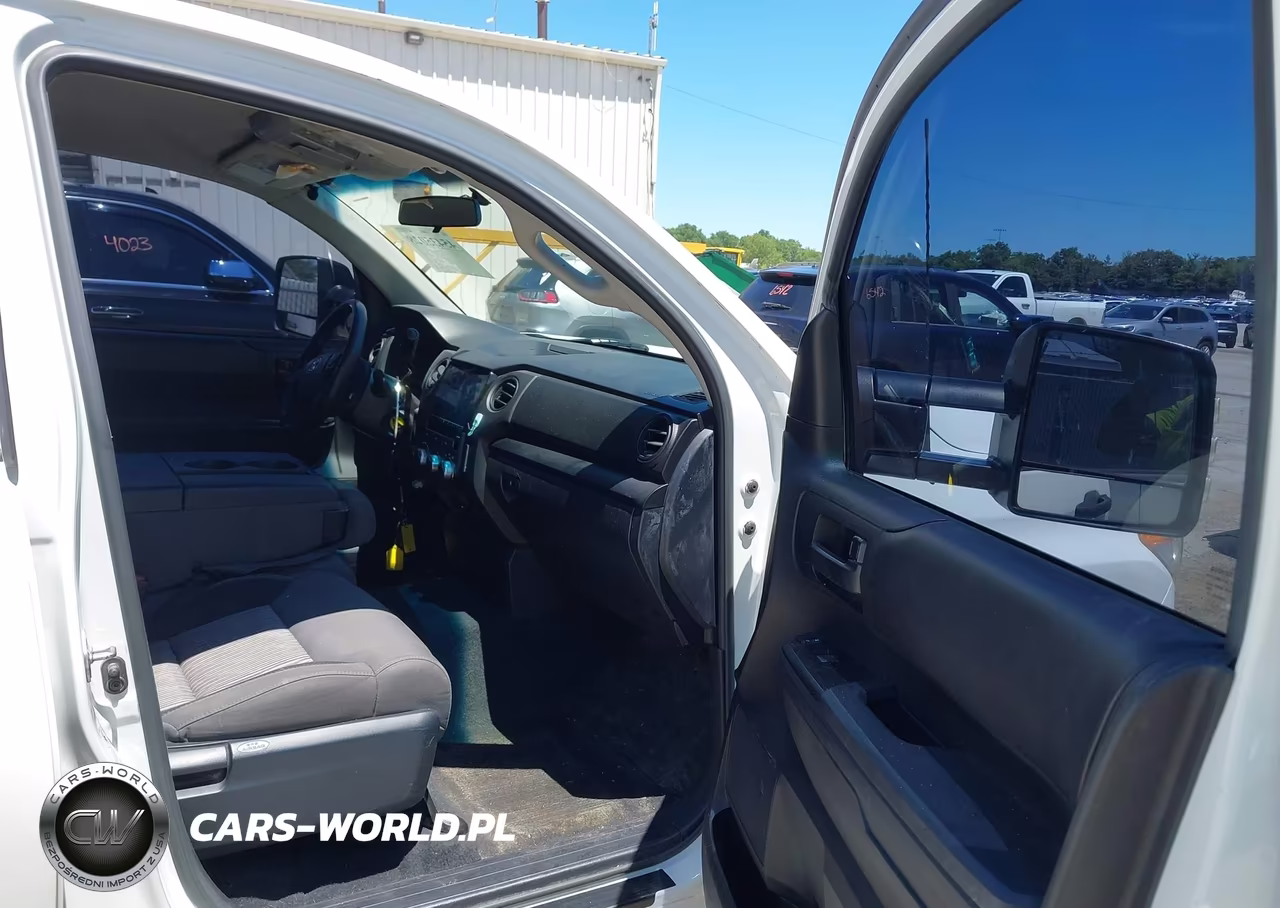 2017 Toyota Tundra Sr 5.7L V8 VIN:5TFCY5F12HX021910 - 5