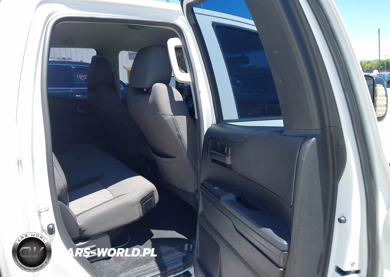 2017 Toyota Tundra Sr 5.7L V8 VIN:5TFCY5F12HX021910 - 8