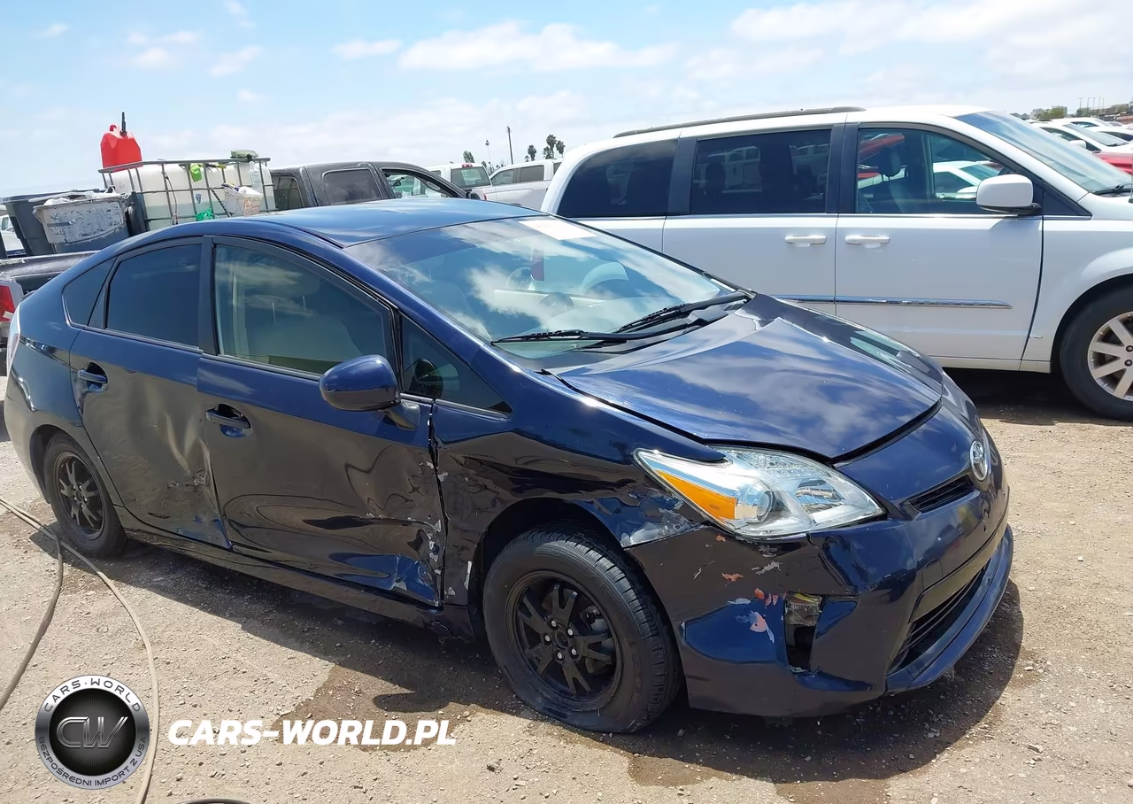 2015 Toyota Prius Three – zdjęcie 1 z 16