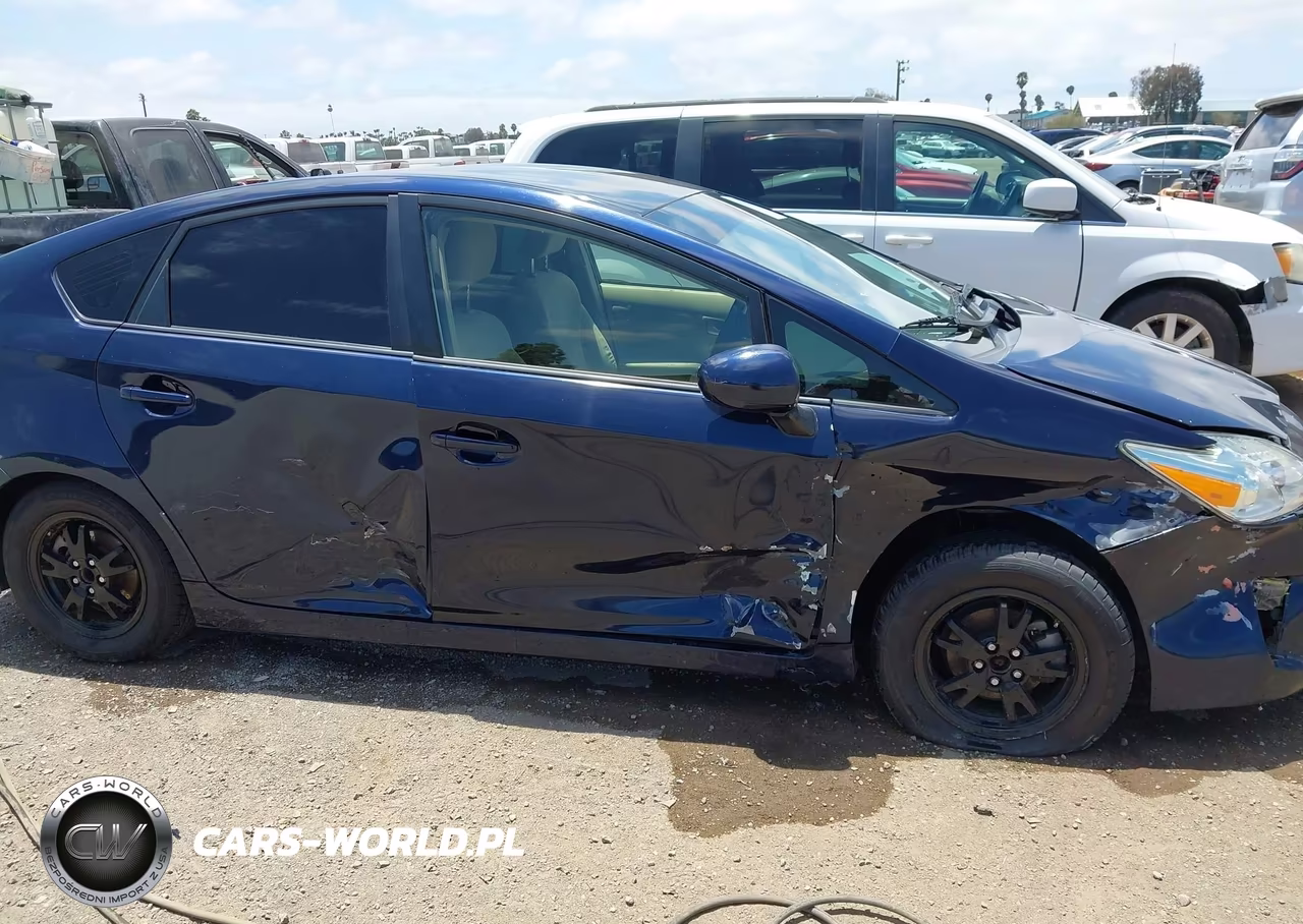 2015 Toyota Prius Three VIN:JTDKN3DUXF0436758 - 6