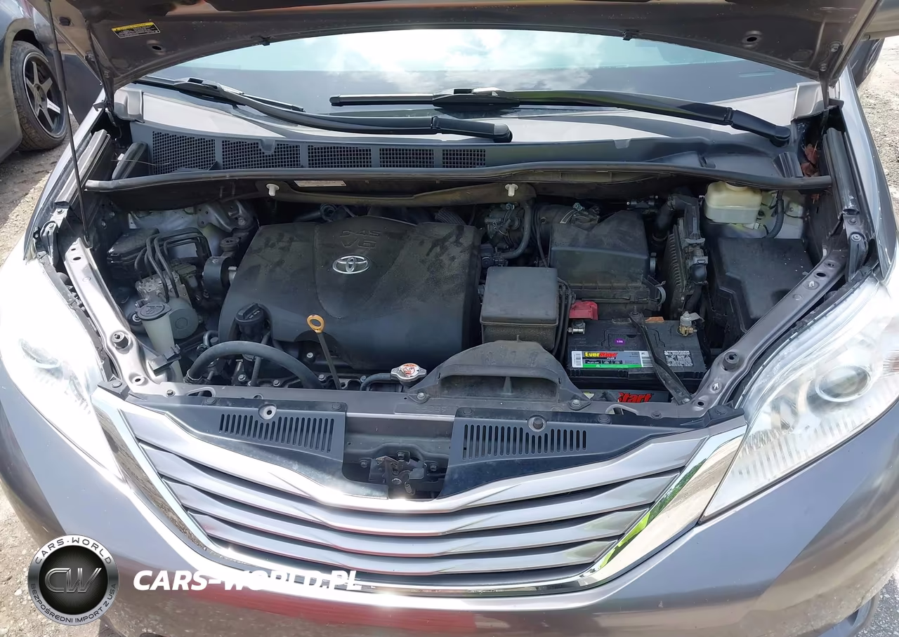 2017 Toyota Sienna Xle 8 Passenger VIN:5TDYZ3DC8HS815182 - 10