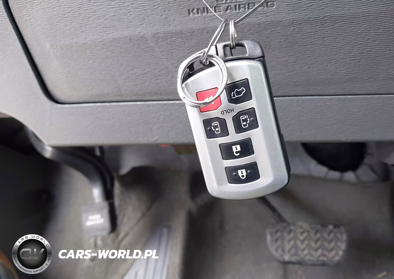 2017 Toyota Sienna Xle 8 Passenger VIN:5TDYZ3DC8HS815182 - 11