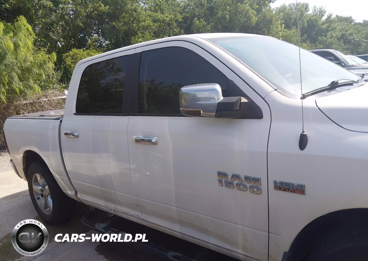 2016 Ram 1500 Lone Star VIN:1C6RR6LT7GS403419 - 13