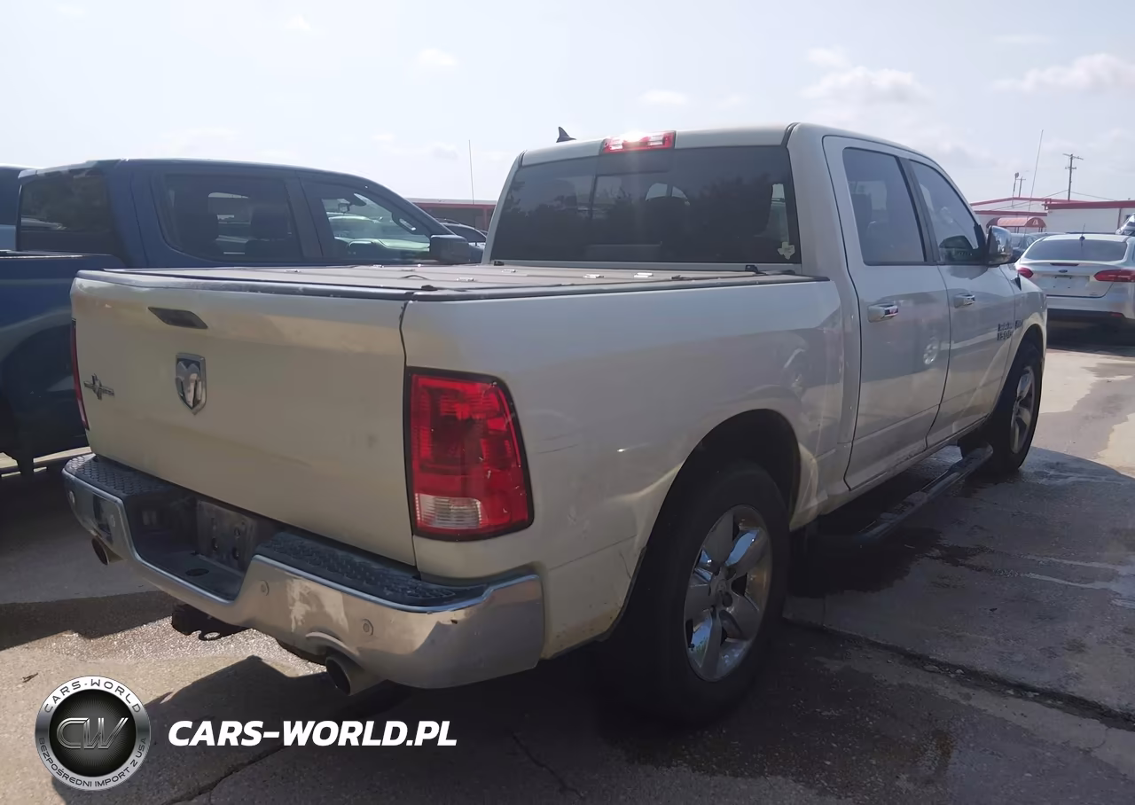 2016 Ram 1500 Lone Star VIN:1C6RR6LT7GS403419 - 4