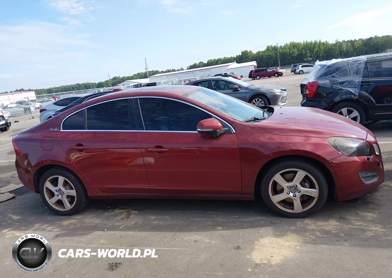 2012 Volvo S60 T5 VIN:YV1622FSXC2090933 - 13