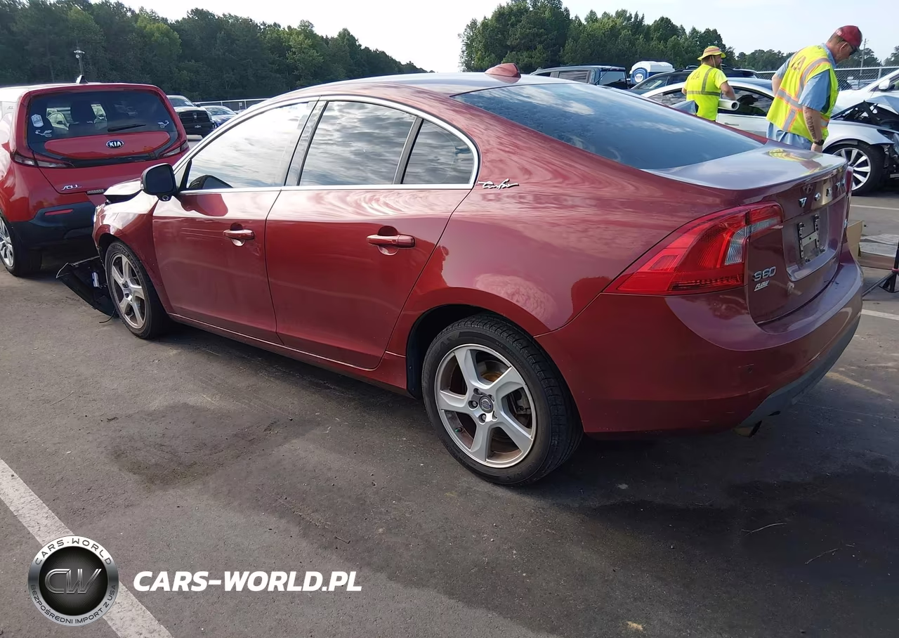2012 Volvo S60 T5 VIN:YV1622FSXC2090933 - 3