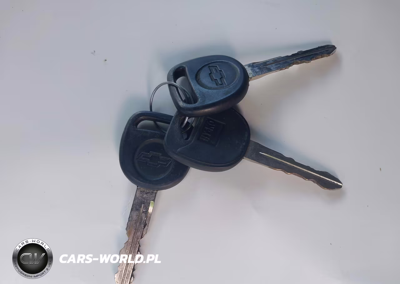 1999 Chevrolet Silverado 1500 VIN:1GCEC14W6XZ207919 - 11