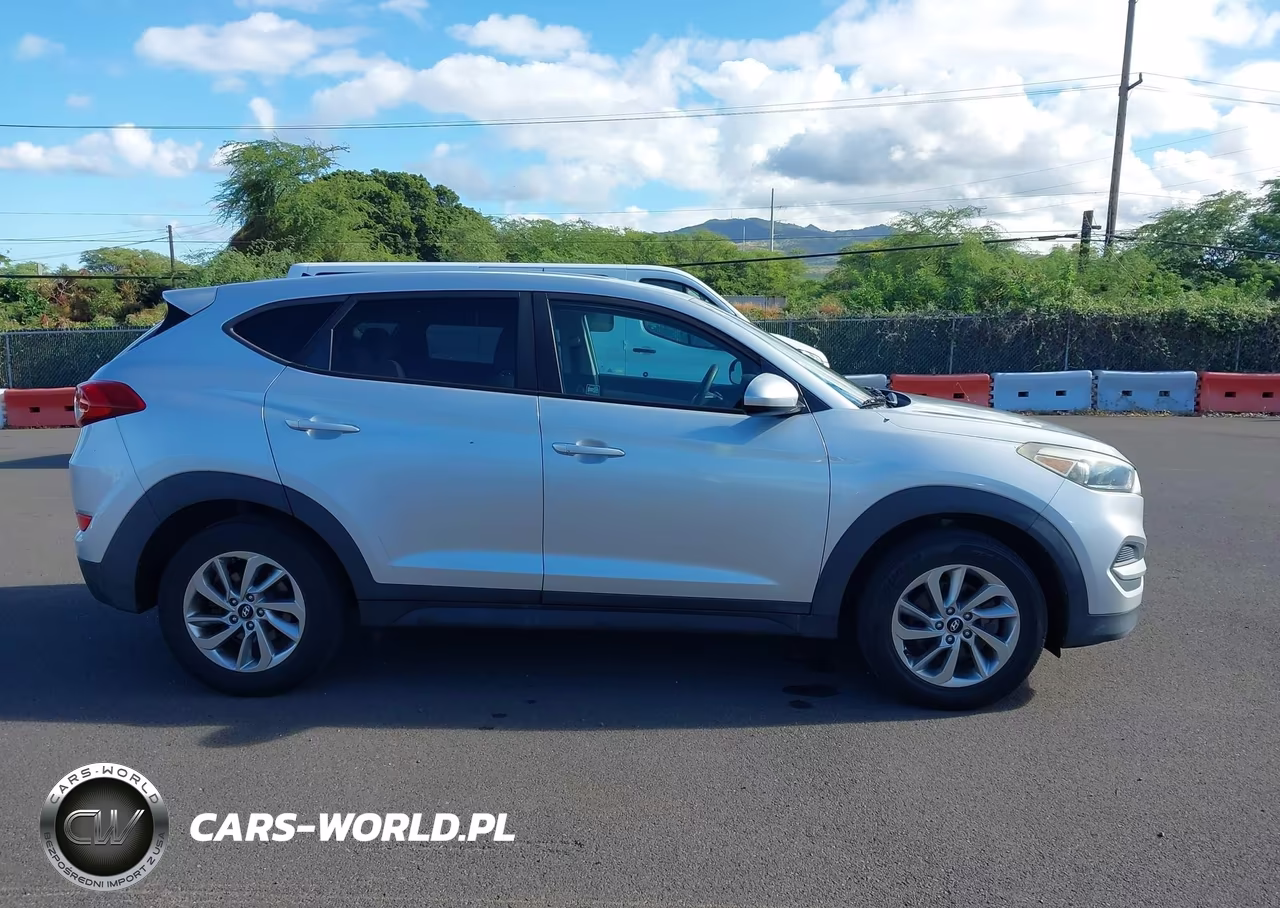 2018 Hyundai Tucson Se VIN:KM8J23A41JU700570 - 14