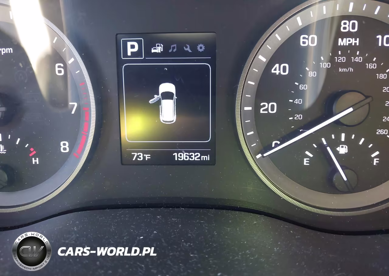 2018 Hyundai Tucson Se VIN:KM8J23A41JU700570 - 16
