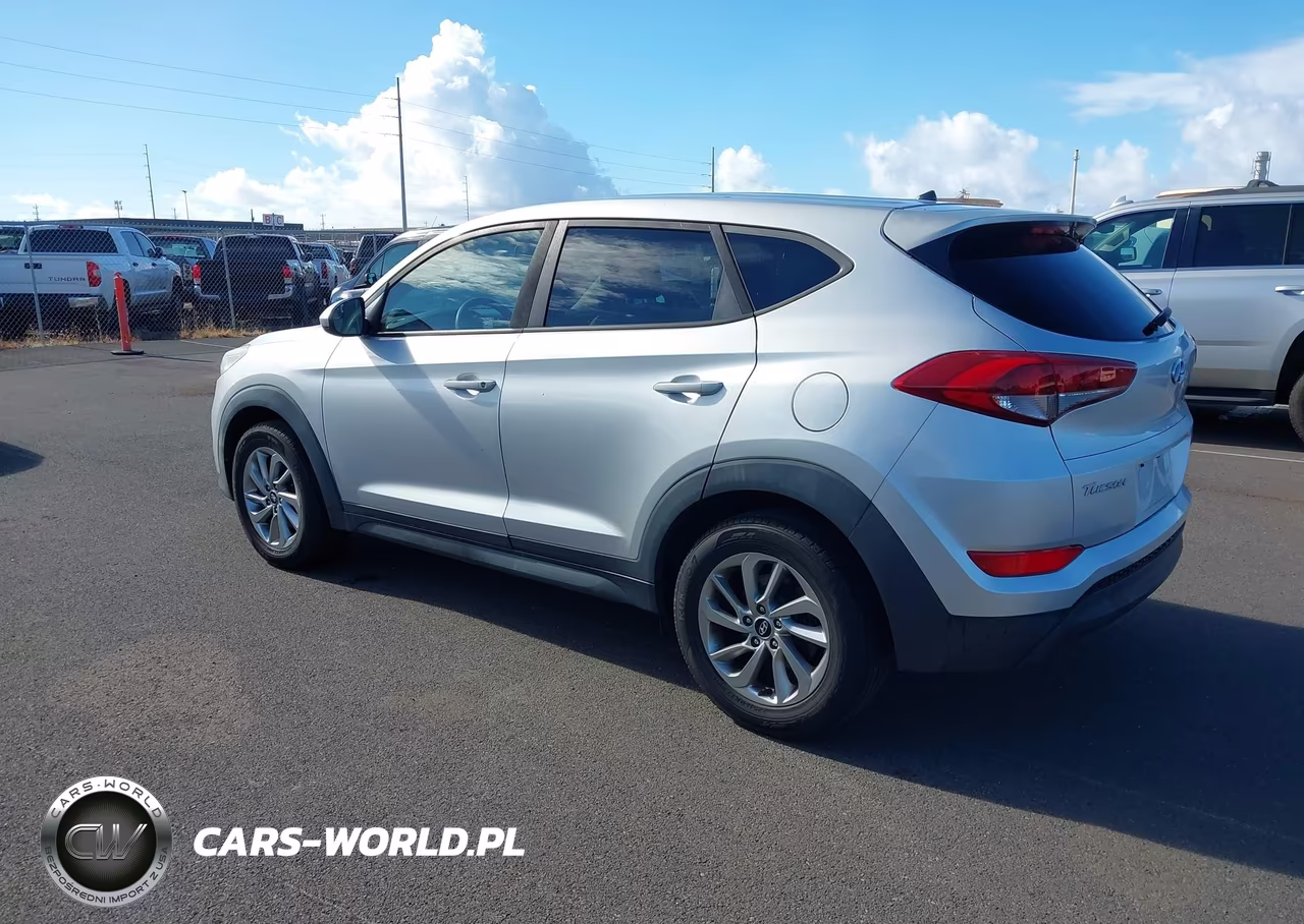 2018 Hyundai Tucson Se VIN:KM8J23A41JU700570 - 3
