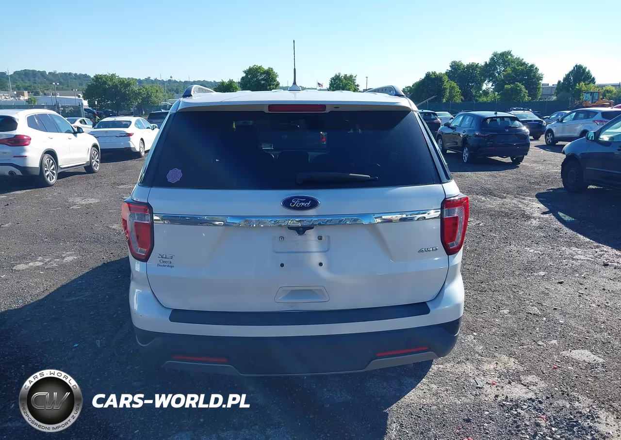 2019 Ford Explorer Xlt VIN:1FM5K8D85KGA82764 - 16