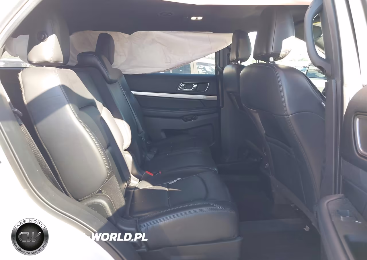 2019 Ford Explorer Xlt VIN:1FM5K8D85KGA82764 - 8
