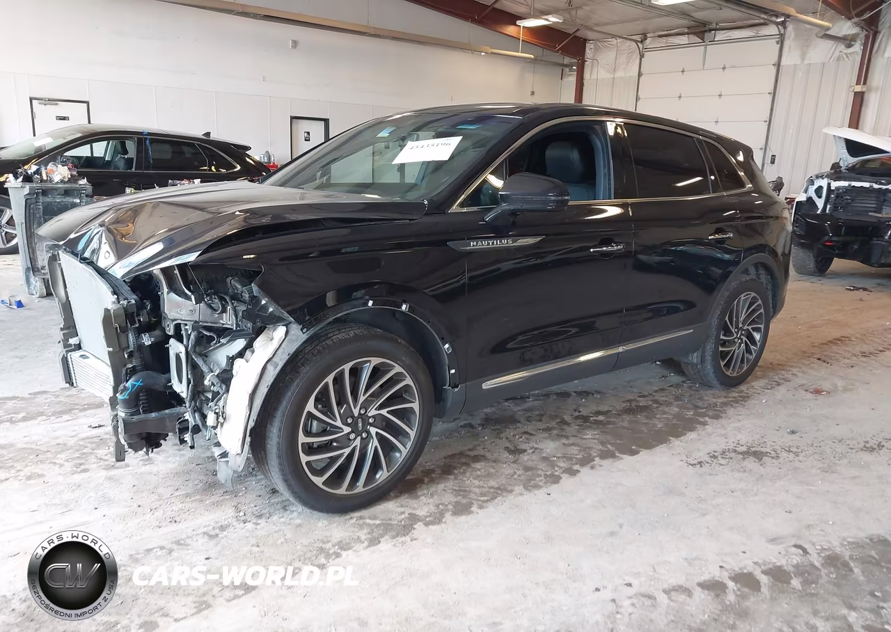 2020 Lincoln Nautilus Reserve VIN:2LMPJ6K98LBL03041 - 2