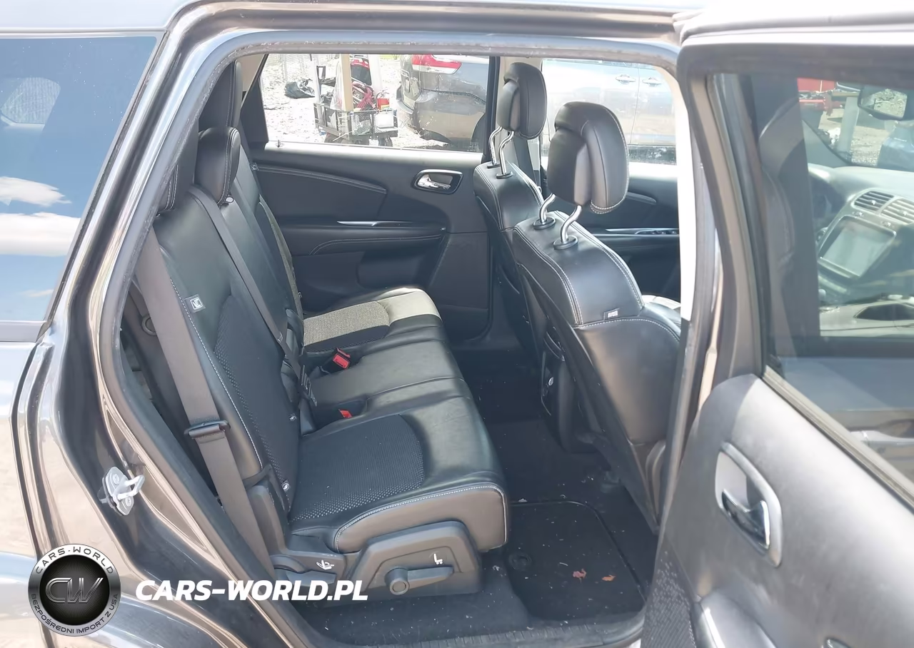 2016 Dodge Journey Crossroad Plus VIN:3C4PDDGG2GT243271 - 8